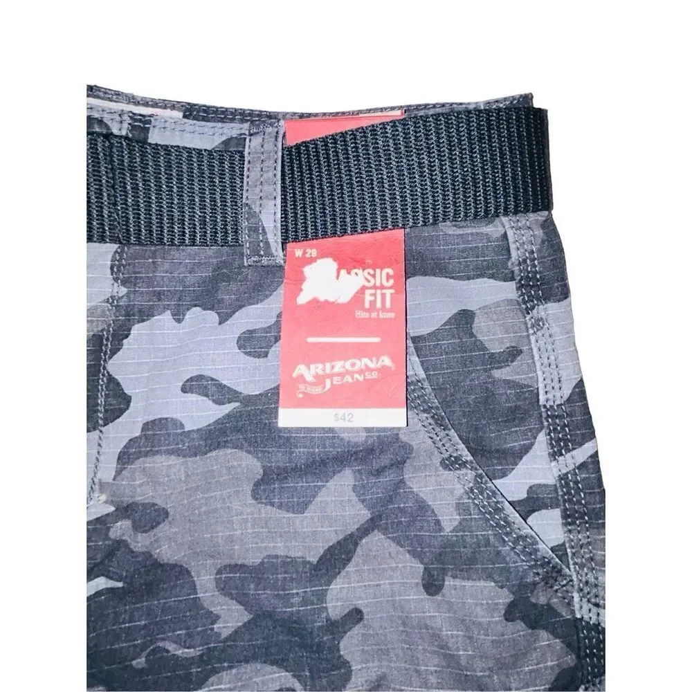 NWT Men's Arizona Camo Cargo Shorts Size 29